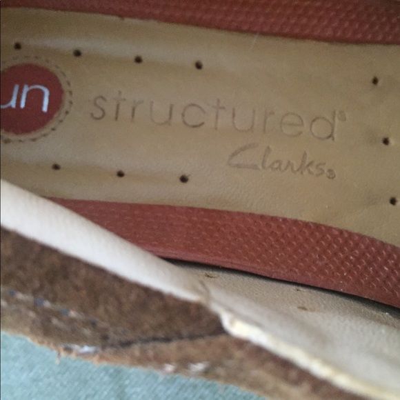 Clarks Brown Suede Shoes - Picture 2 of 6